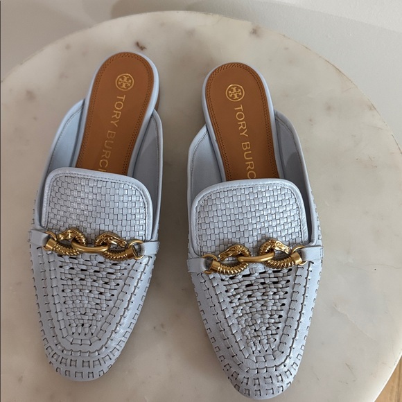 Tory Burch $348 Jessa Woven Backless
Loafer Icy Blue Crisp sz 10 great condition - Picture 4 of 9